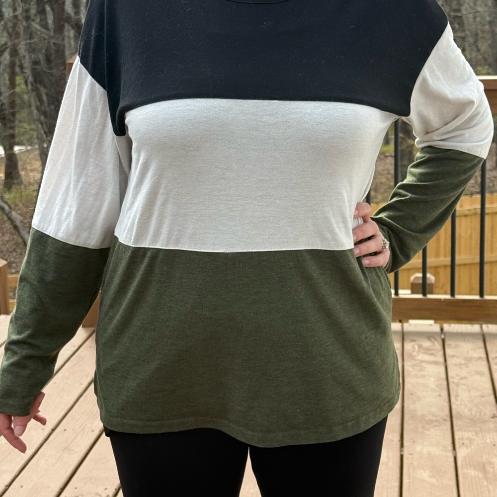 Women's Colorblock Long Sleeve Top in Black, White & Olive